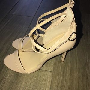 Chinese Laundry patent leather nude heels